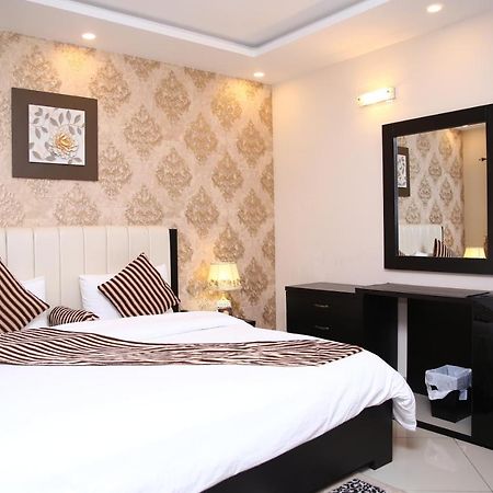 Hotel Safari Club 3 Bahria Town Rawalpindi Exterior foto