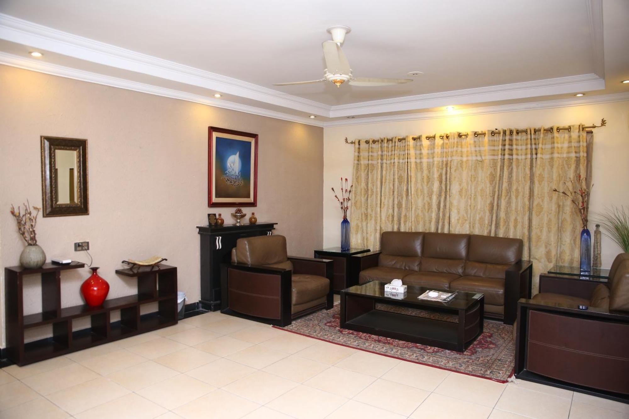 Hotel Safari Club 3 Bahria Town Rawalpindi Exterior foto